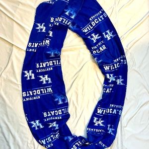 University of Kentucky Infinity Scarf